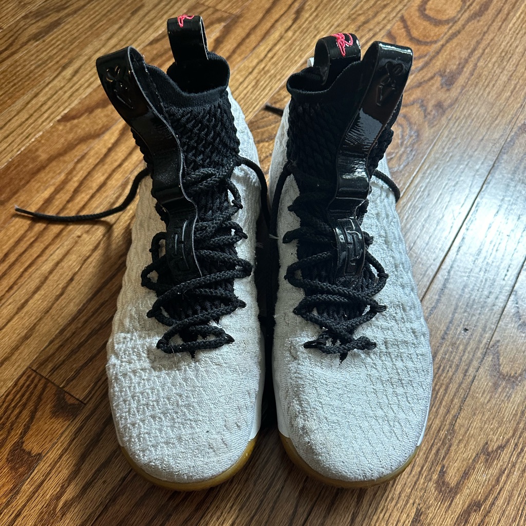 Lebron 16